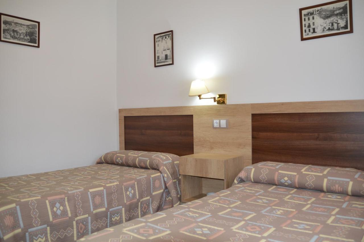 Labella - Hostal Rural Restaurante لا كالاهورا المظهر الخارجي الصورة